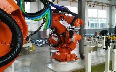 智能機(jī)械臂:驅(qū)動制造業(yè)智能化升級的核心引擎